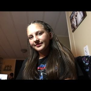 Meet your Posher, Hayley